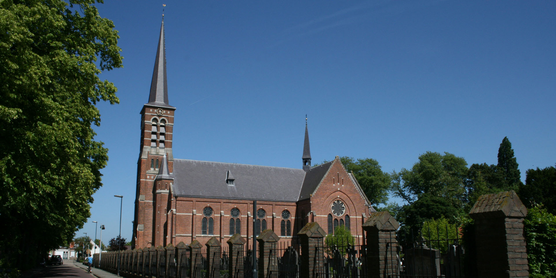 foto H Bonifaciuskerk Kwadendamme